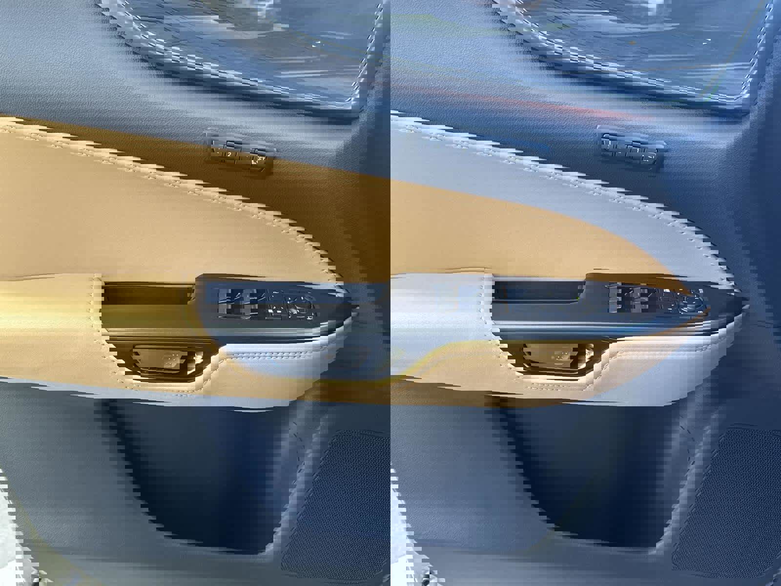 Used 2025 Lexus NX 350 AWD w/ Accessory Package (2T) image 23