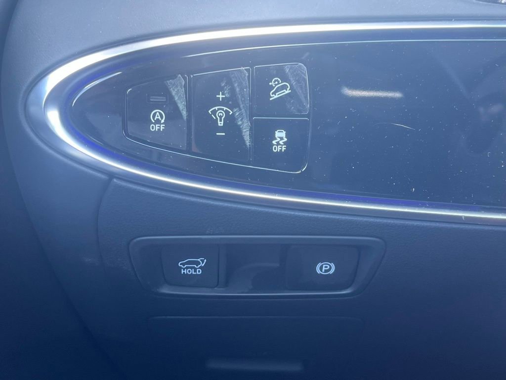 Used 2025 Genesis GV70 3.5T Sport w/ Sport Advanced Package image 28