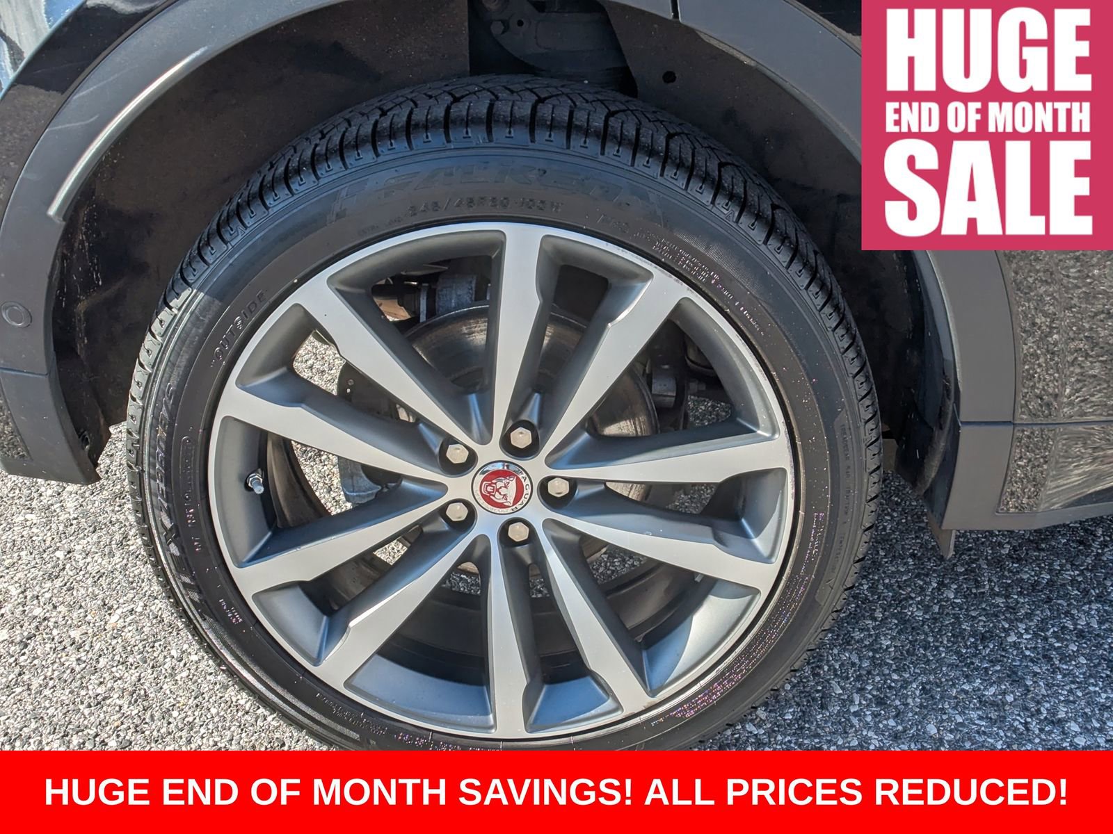 Used 2019 Jaguar E-PACE R-Dynamic SE image 12