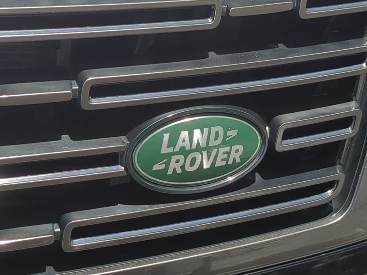 New 2026 Land Rover Range Rover Long Wheelbase SE AWD/4WD image 12
