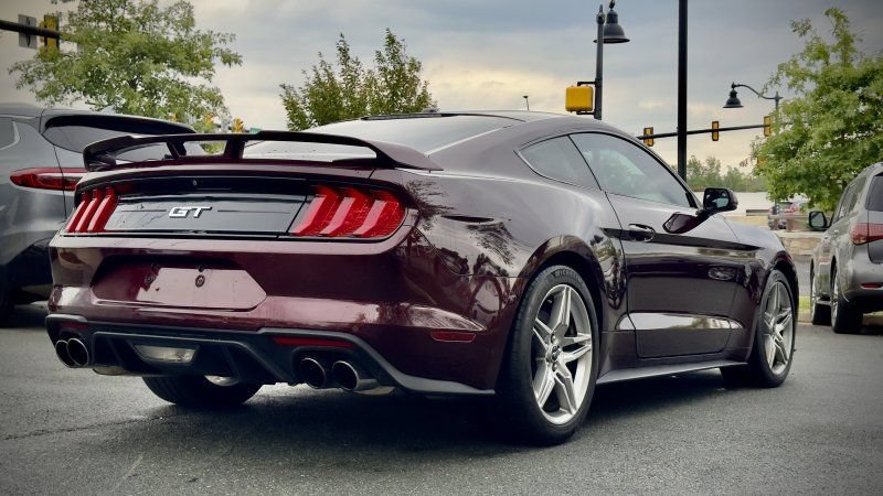 Used 2018 Ford Mustang GT Premium w/ GT Performance Package RWD image 7