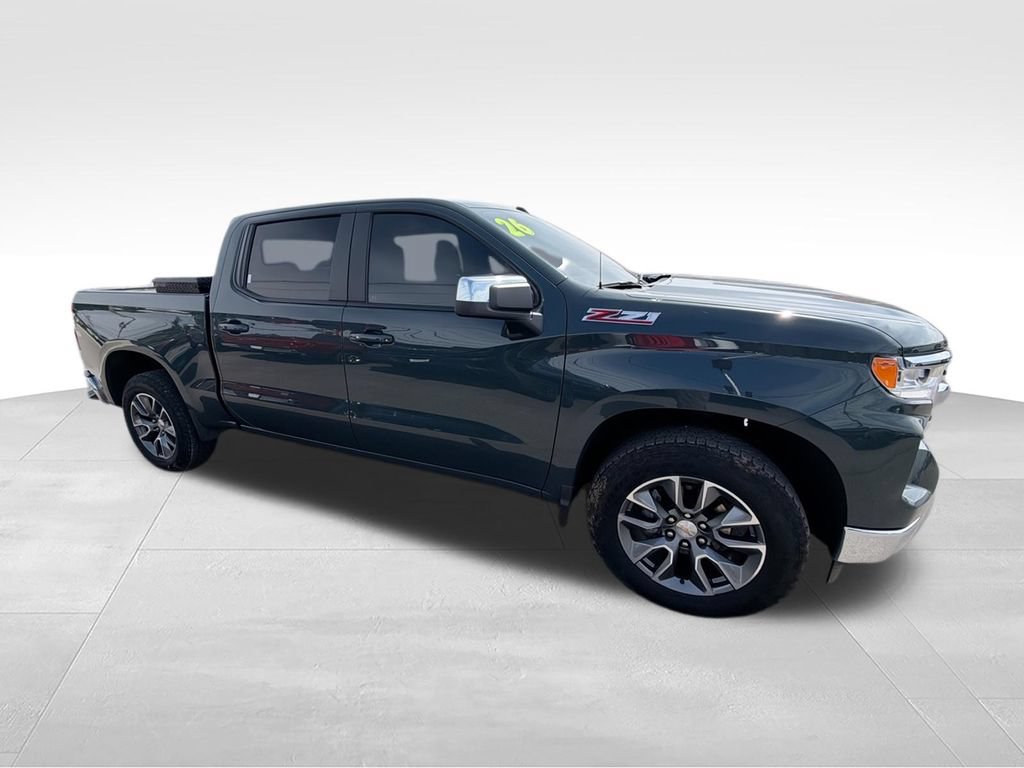Used 2026 Chevrolet Silverado 1500 LT AWD/4WD image 2