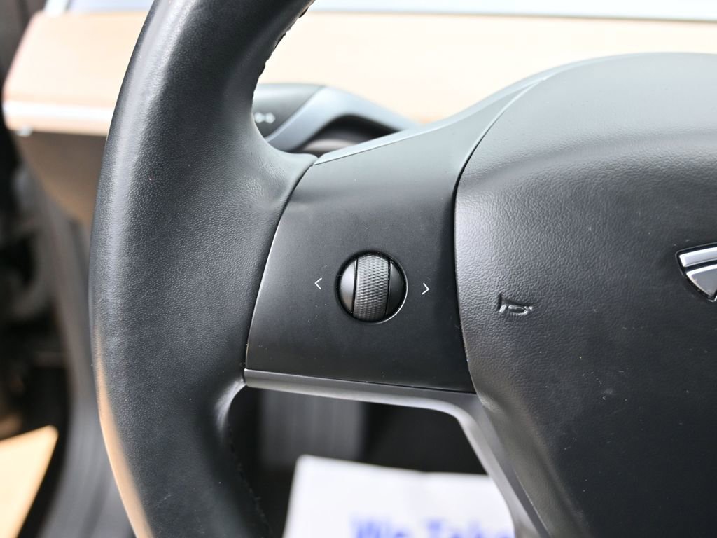 Used 2018 Tesla Model 3 Long Range image 17