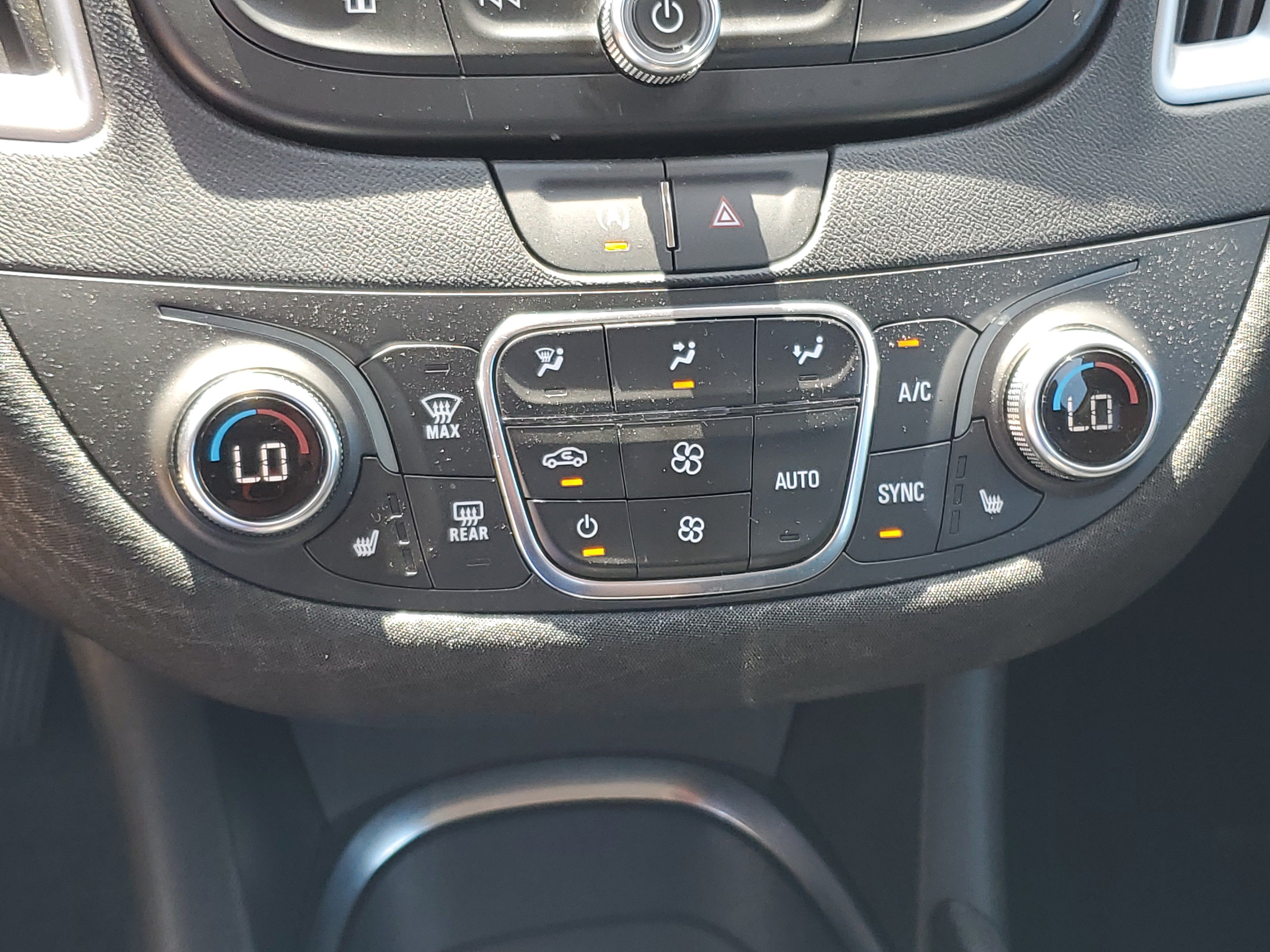 Used 2025 Chevrolet Malibu LT FWD image 23