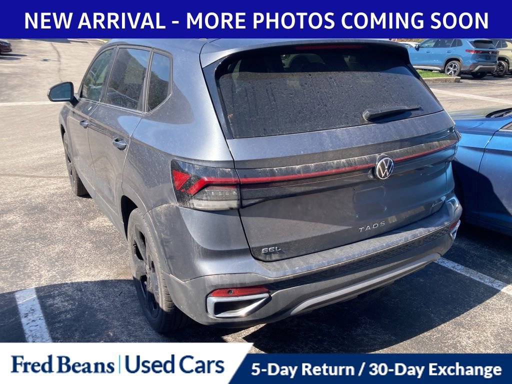 Used 2025 Volkswagen Taos SEL w/ Black Wheel Plus Package AWD/4WD image 4