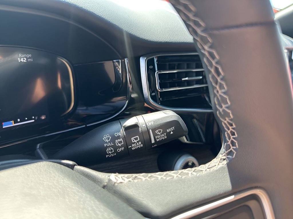 Used 2022 Jeep Wagoneer Series III w/ Premium Group I image 36