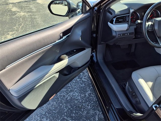 Used 2024 Toyota Camry XSE image 42