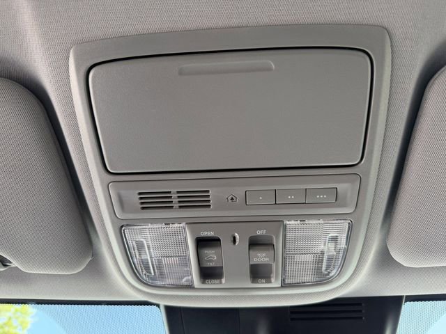 Used 2022 Honda CR-V Touring image 24