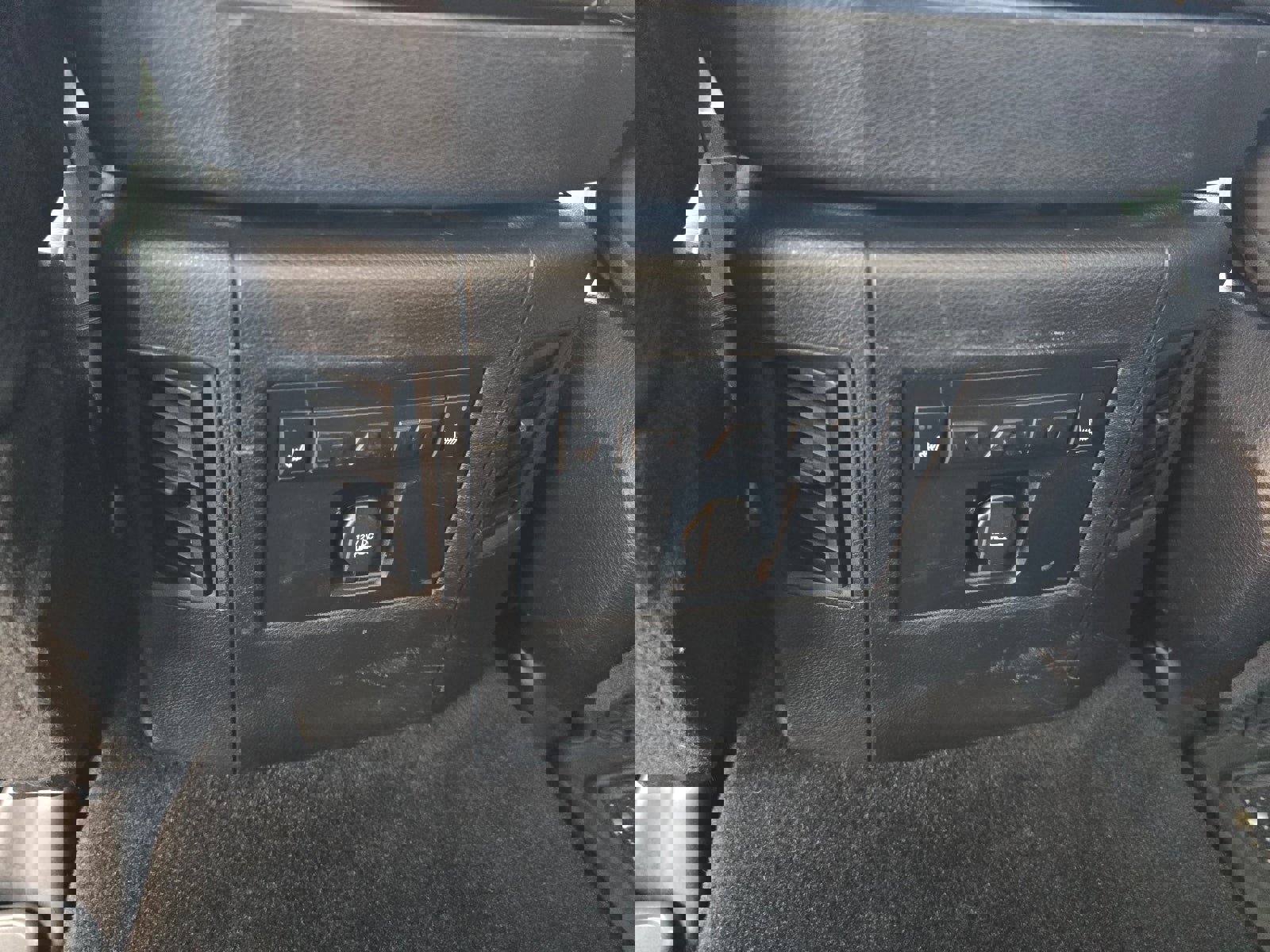 Used 2016 RAM 3500 Laramie Longhorn image 25