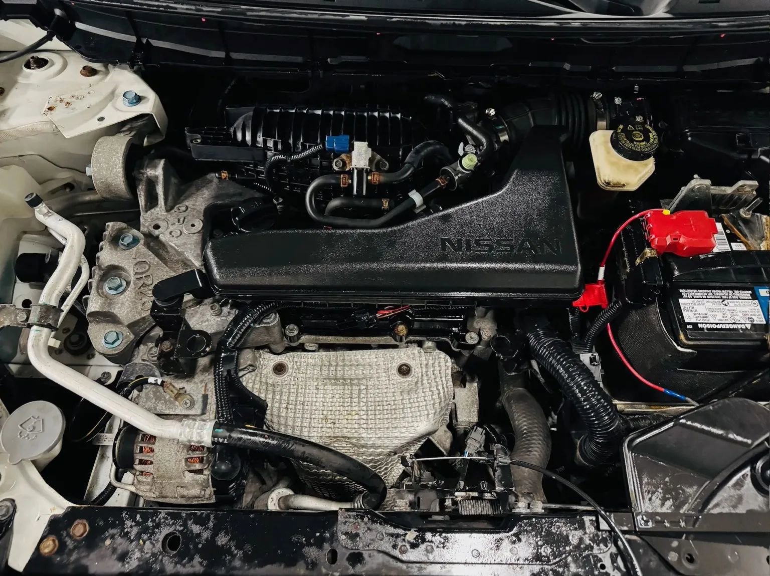 Used 2015 Nissan Rogue SV image 25