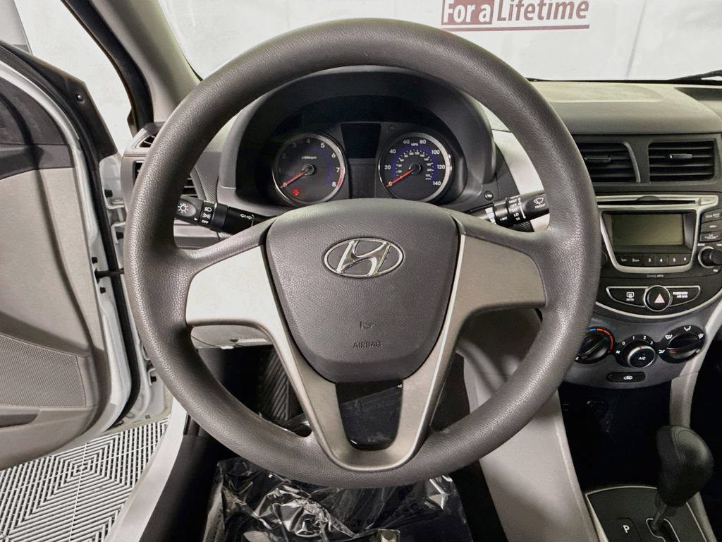 Used 2017 Hyundai Accent SE FWD image 17
