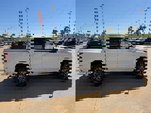 New 2026 Nissan Frontier SV image 6