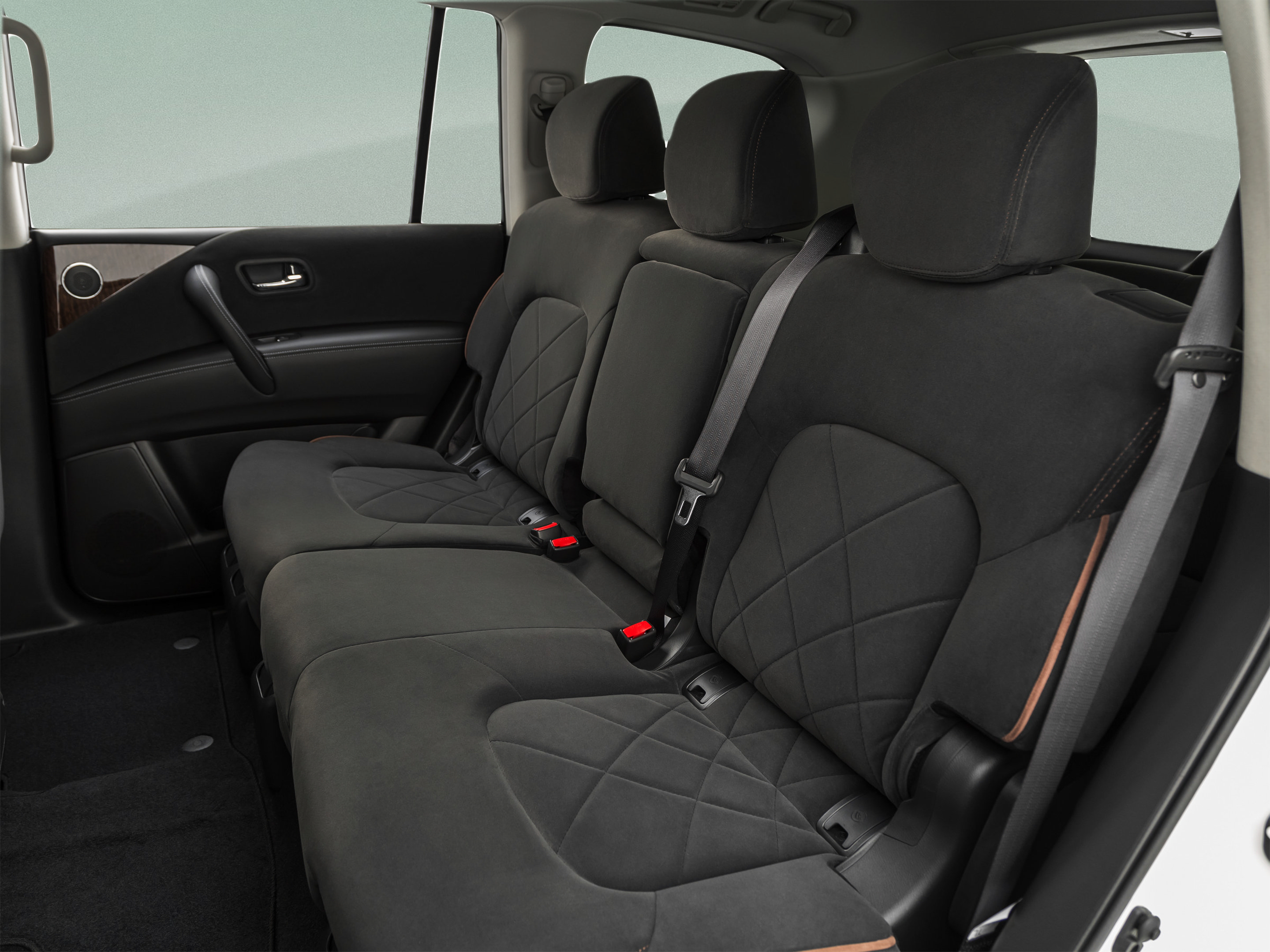 Used 2019 Nissan Armada SV w/ Driver Package RWD image 17