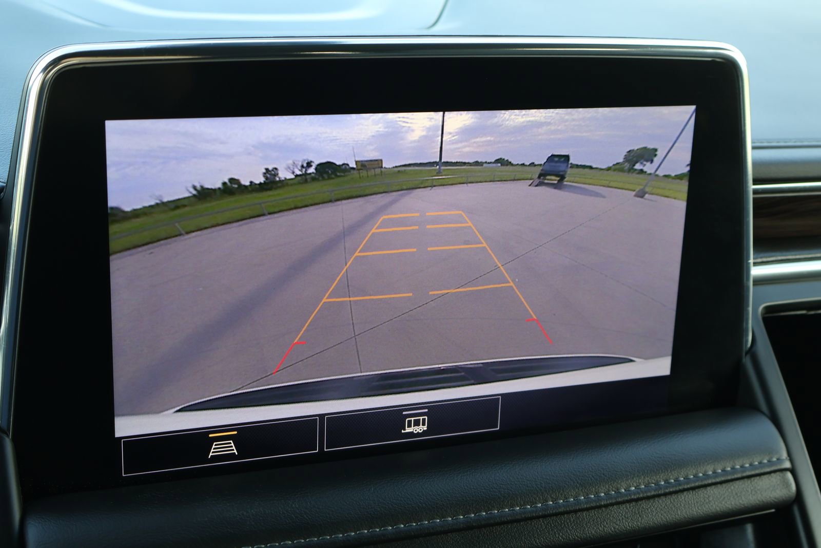 Used 2021 Chevrolet Tahoe LS RWD image 19