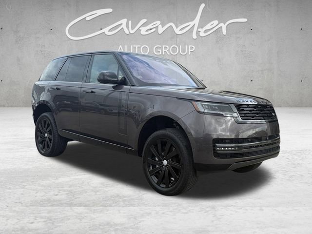 Used 2023 Land Rover Range Rover SE image 2