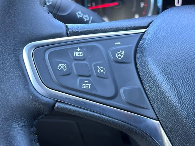 Used 2017 Chevrolet Malibu Premier FWD image 17