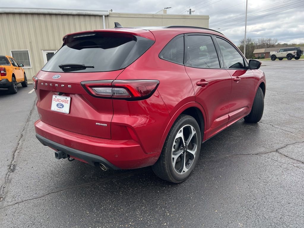 Used 2023 Ford Escape ST-Line Select w/ Tech Pack #2 image 4
