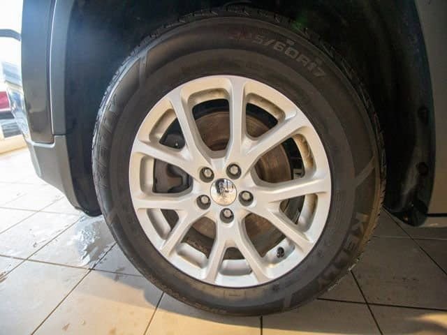 Used 2017 Jeep Cherokee Latitude w/ Cold Weather Group image 30