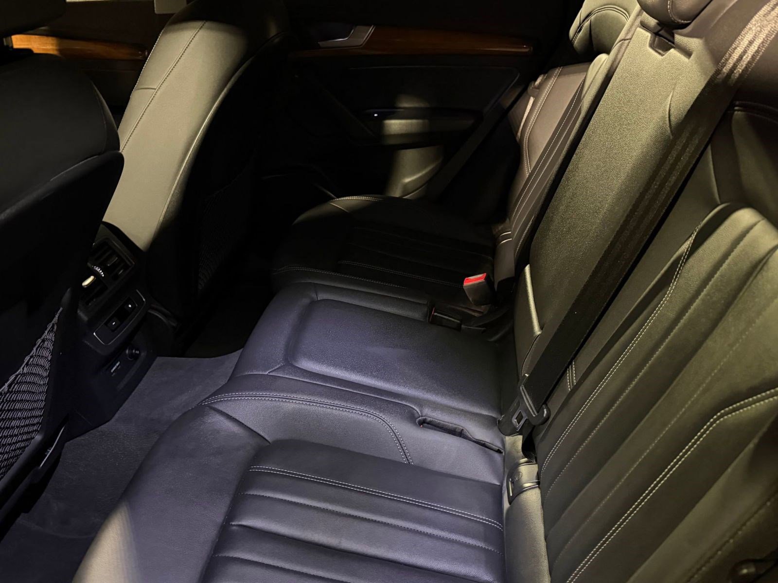 Used 2023 Audi Q5 2.0T Premium w/ Convenience Package image 23