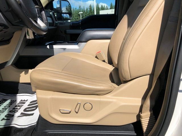 Used 2019 Ford F350 Lariat w/ Chrome Package image 16