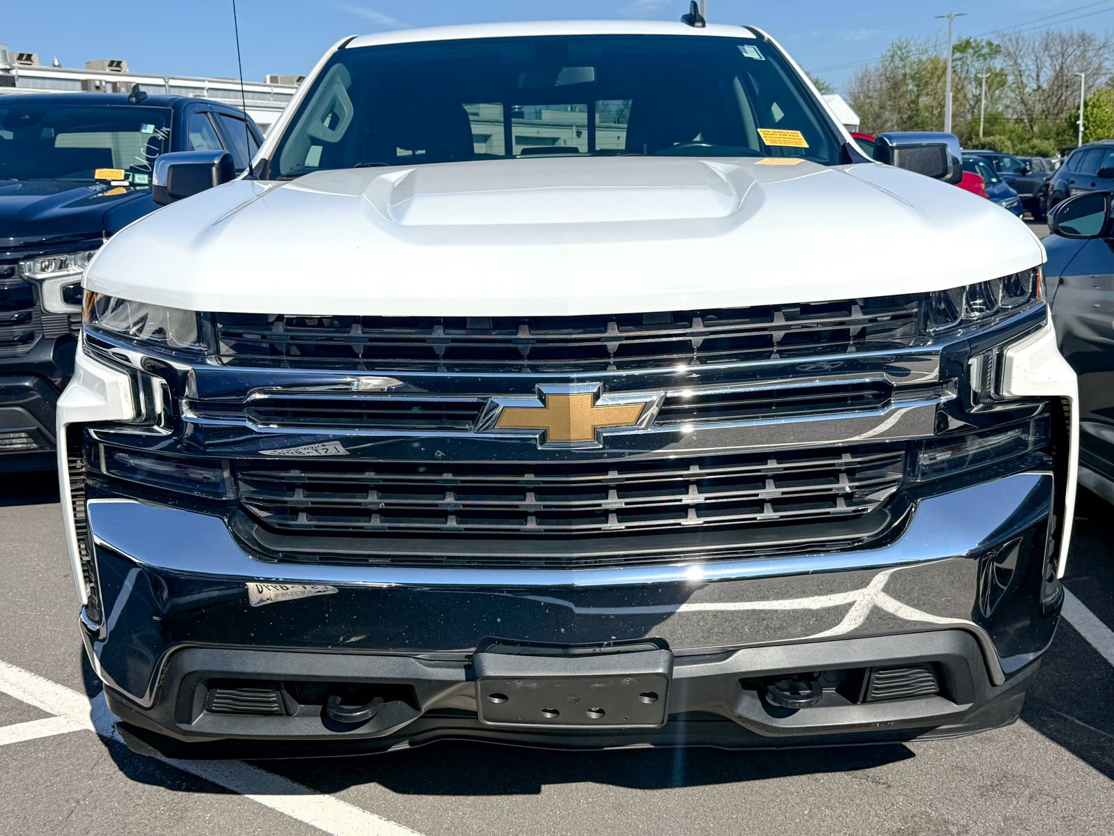 Used 2019 Chevrolet Silverado 1500 LT w/ All-Star Edition AWD/4WD image 2