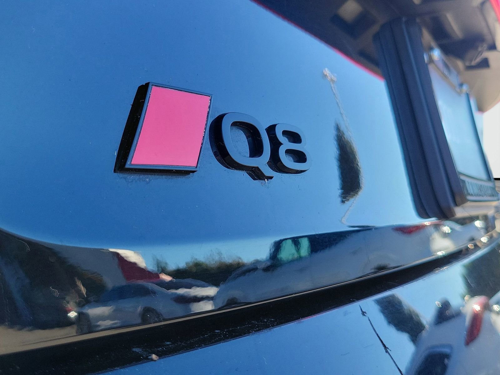 Used 2024 Audi Q8 e-tron Premium Plus w/ Premium Plus Package image 7