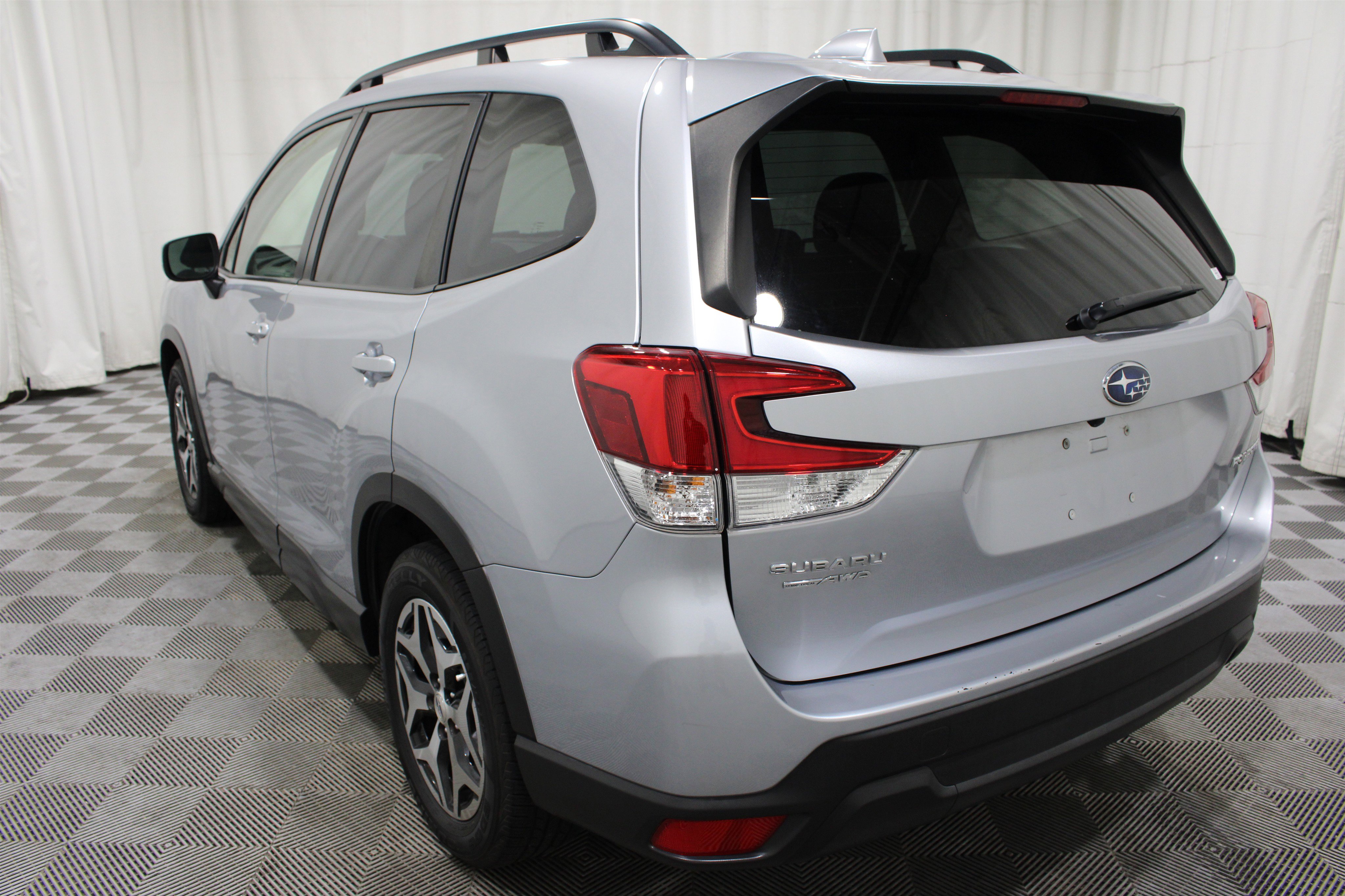 Used 2022 Subaru Forester Premium AWD/4WD image 31