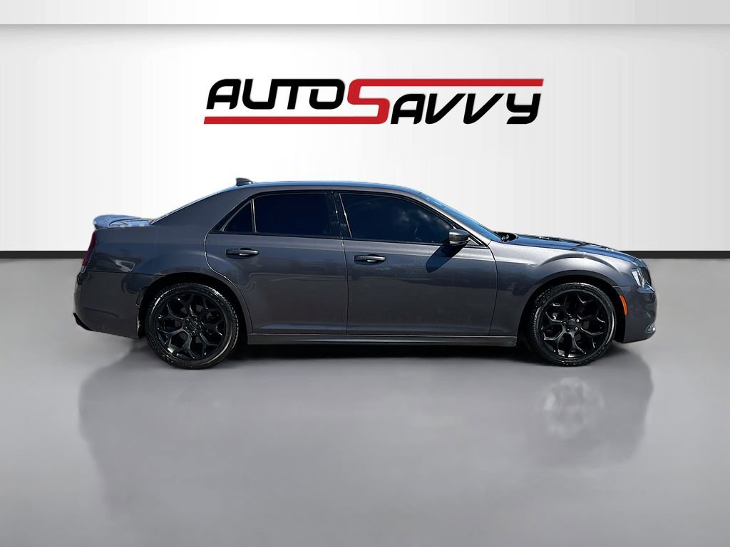 Used 2021 Chrysler 300 S w/ S Model Appearance Package RWD image 8