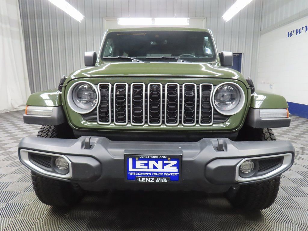 Used 2024 Jeep Wrangler Unlimited Sahara w/ Technology Group image 40