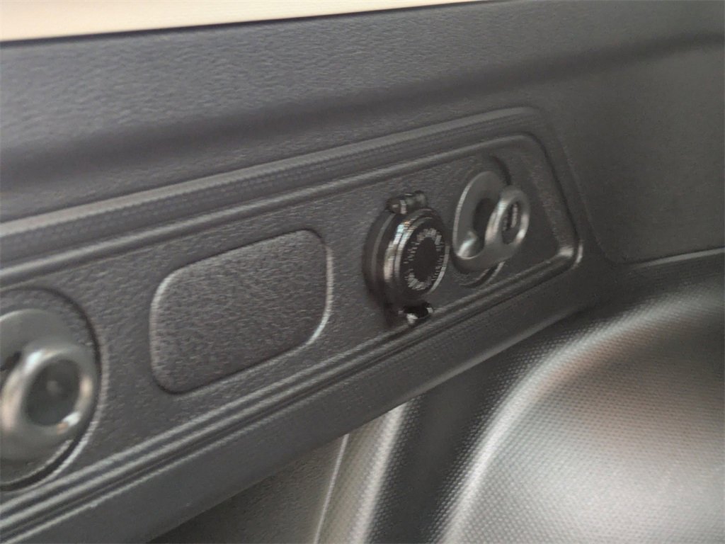 Used 2023 Subaru Forester Premium image 13