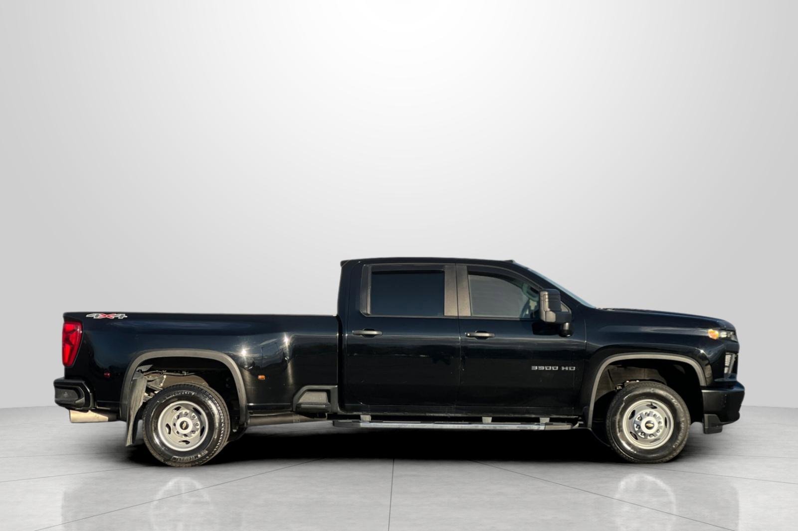 Used 2022 Chevrolet Silverado 3500 W/T image 4