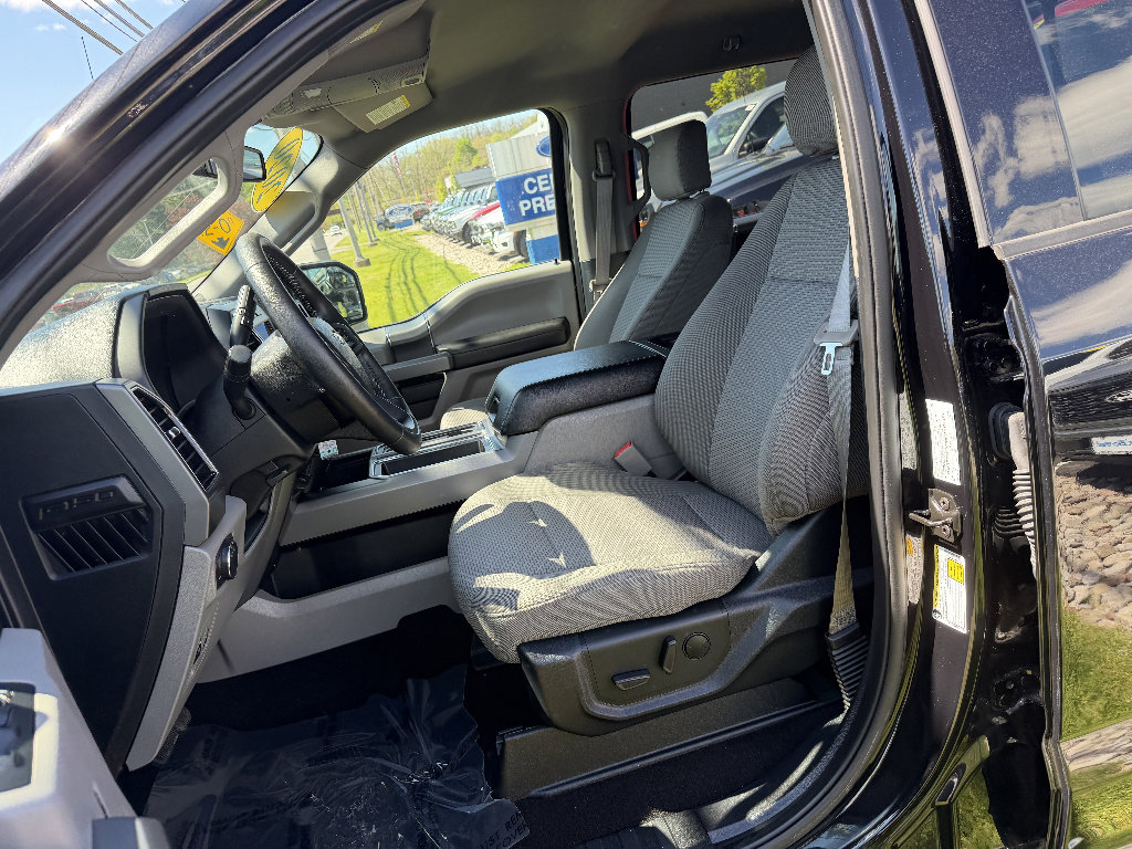 Used 2020 Ford F150 XLT w/ Equipment Group 302A Luxury AWD/4WD image 12