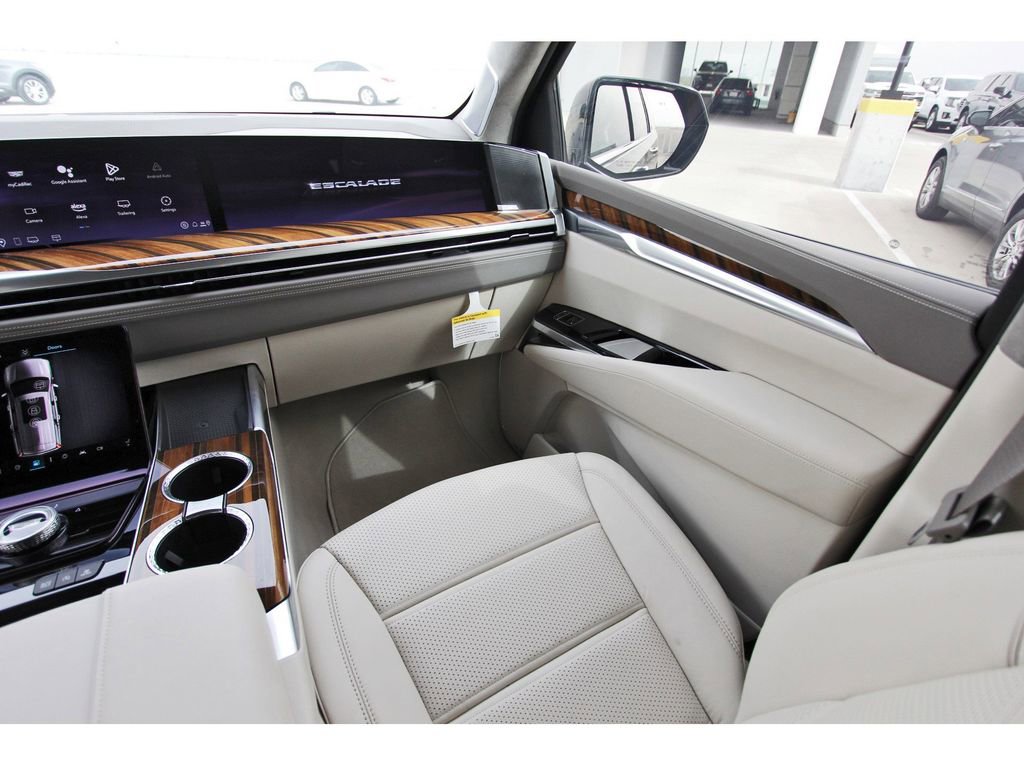 New 2025 Cadillac Escalade ESV Premium Luxury Platinum image 10