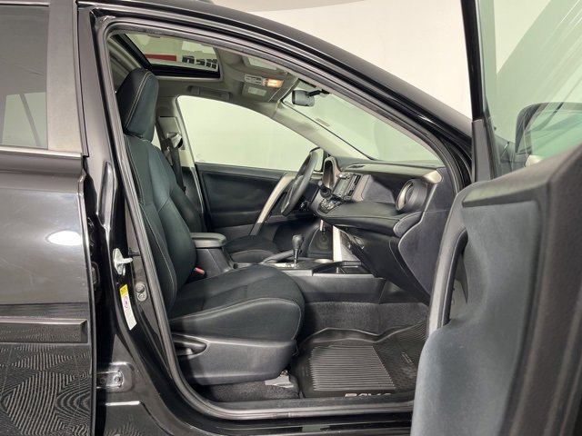 Used 2013 Toyota RAV4 XLE image 30