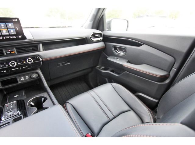 Used 2024 Honda Pilot TrailSport image 9
