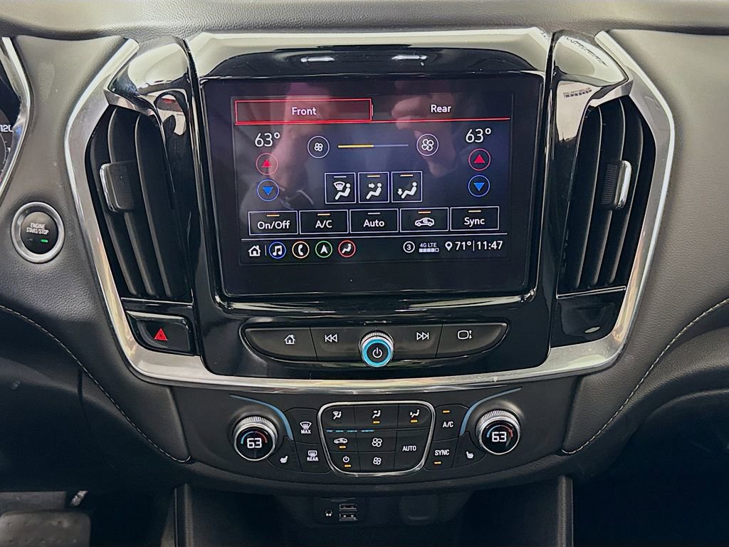 Used 2021 Chevrolet Traverse RS AWD/4WD image 16