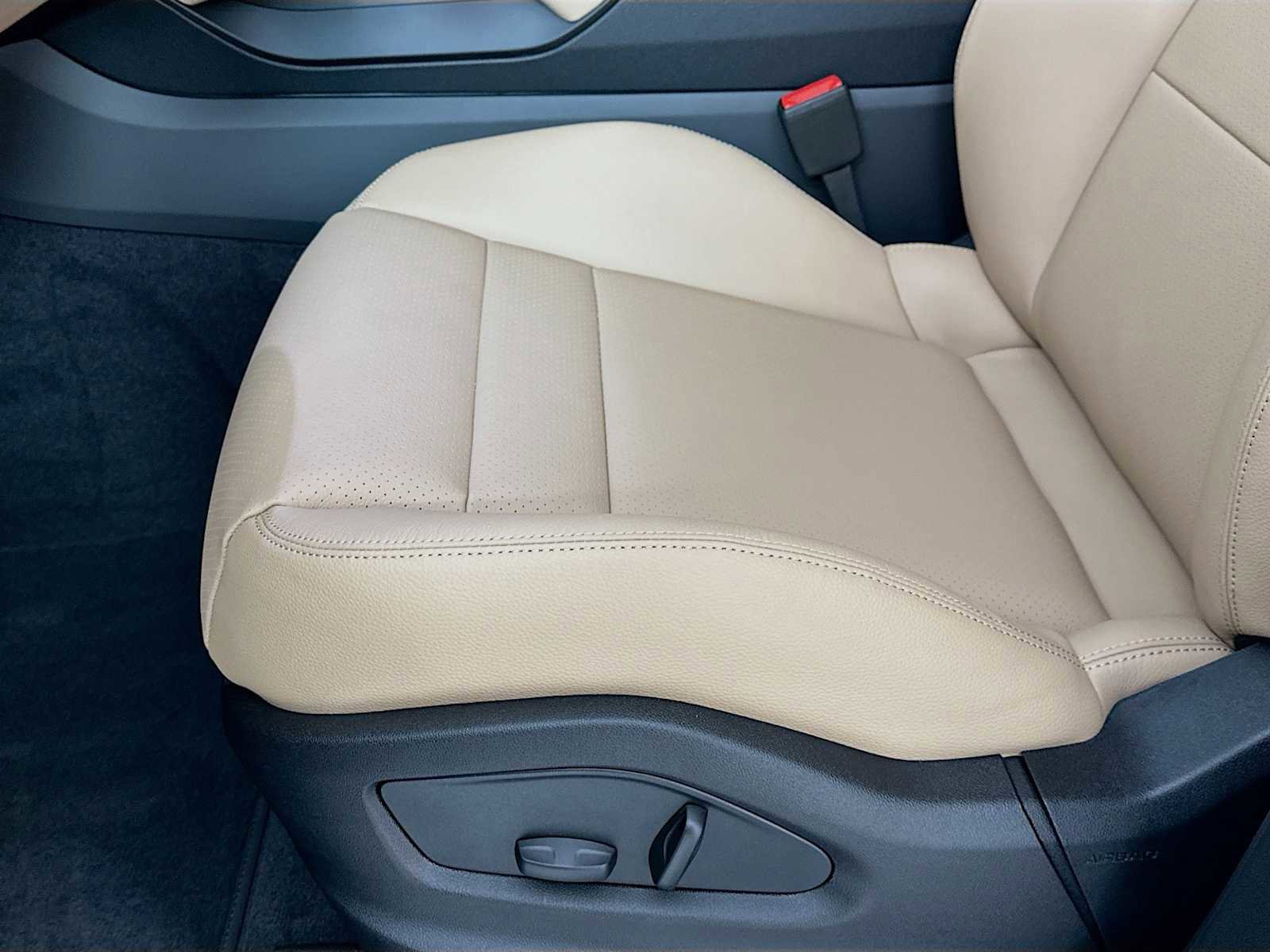 New 2026 Porsche Cayenne S image 12