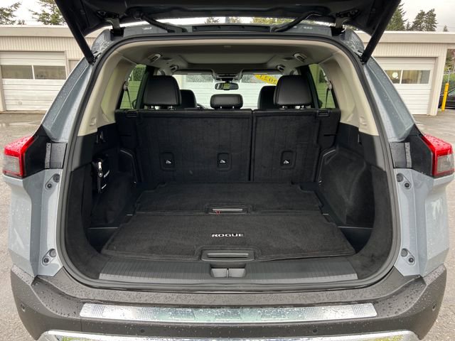 Used 2023 Nissan Rogue Platinum w/ Platinum Premium Package image 16
