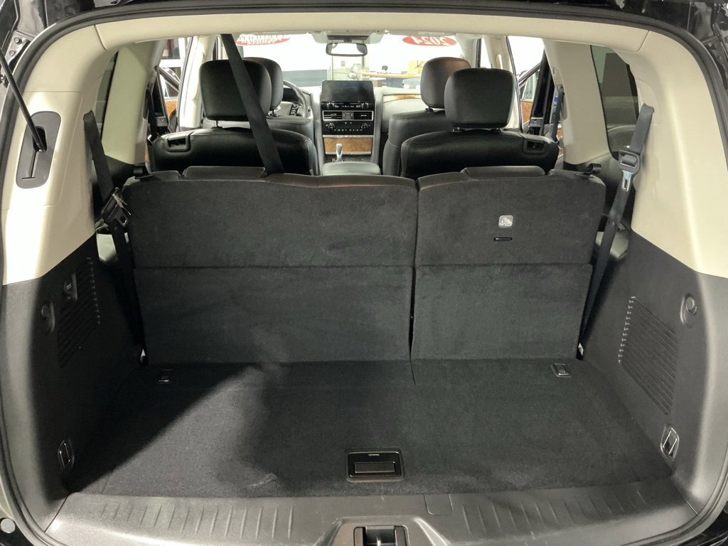 Used 2024 Nissan Armada SL w/ Captain's Chairs Package image 30