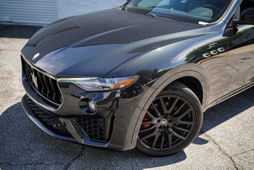 Used 2022 Maserati Levante GT AWD/4WD image 2