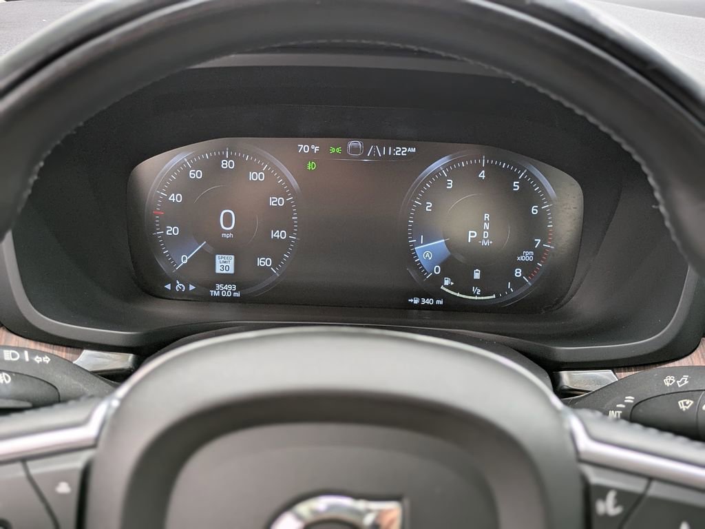 Used 2022 Volvo S60 B5 Momentum w/ Premium Package image 21