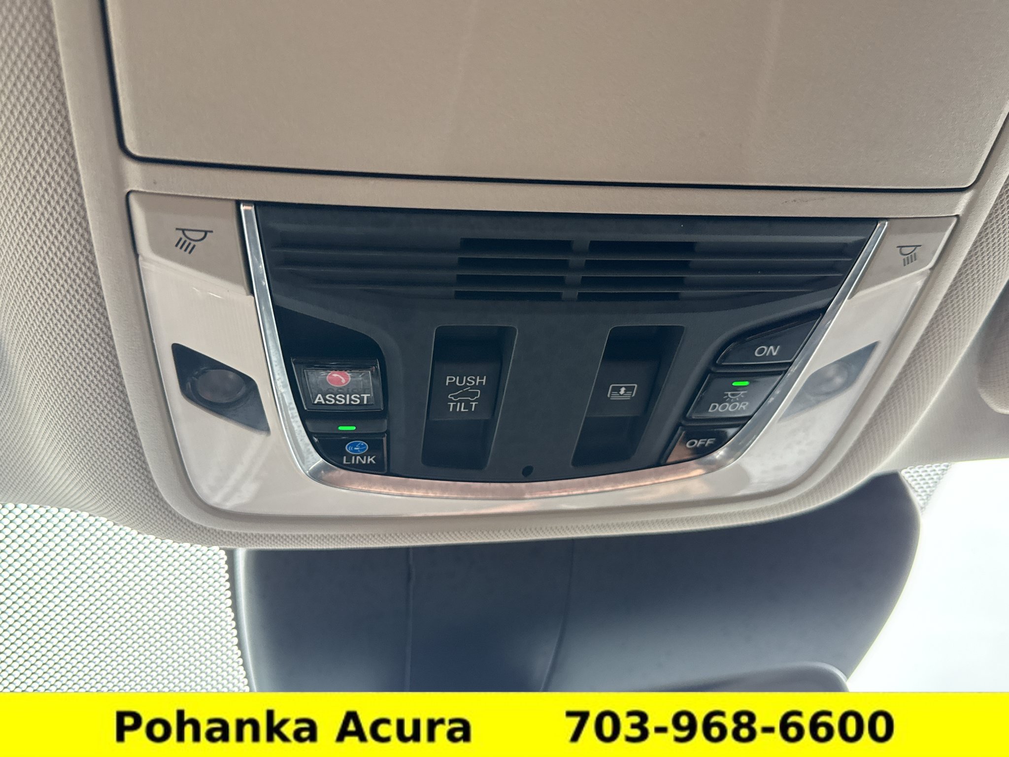 Used 2020 Acura RDX w/ Technology Package AWD/4WD image 16