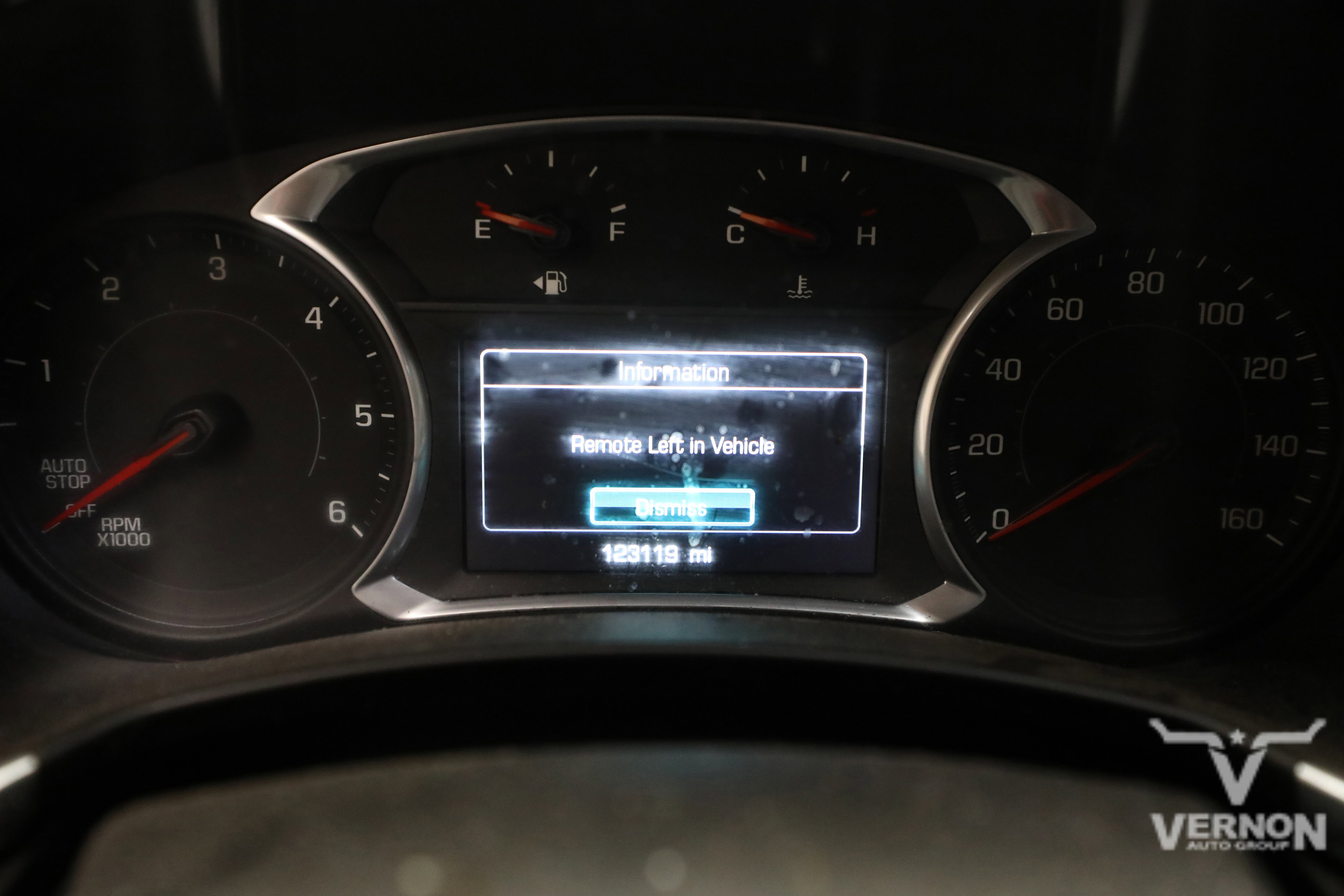Used 2018 Chevrolet Equinox Premier FWD image 9