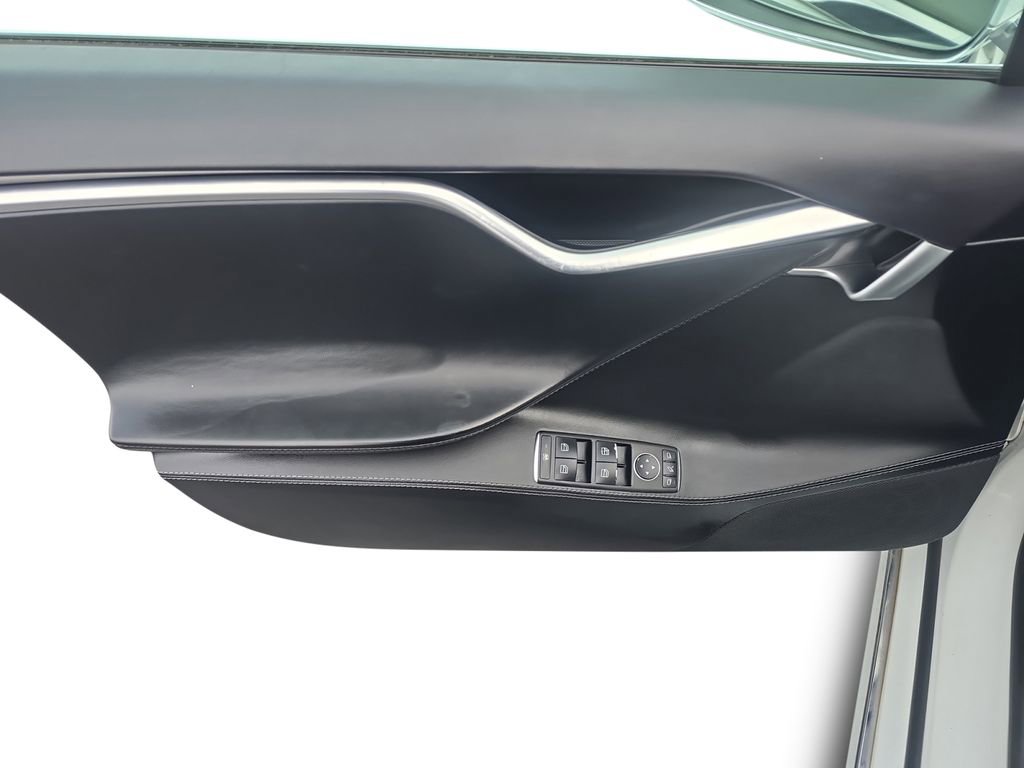 Used 2017 Tesla Model S 75D image 22