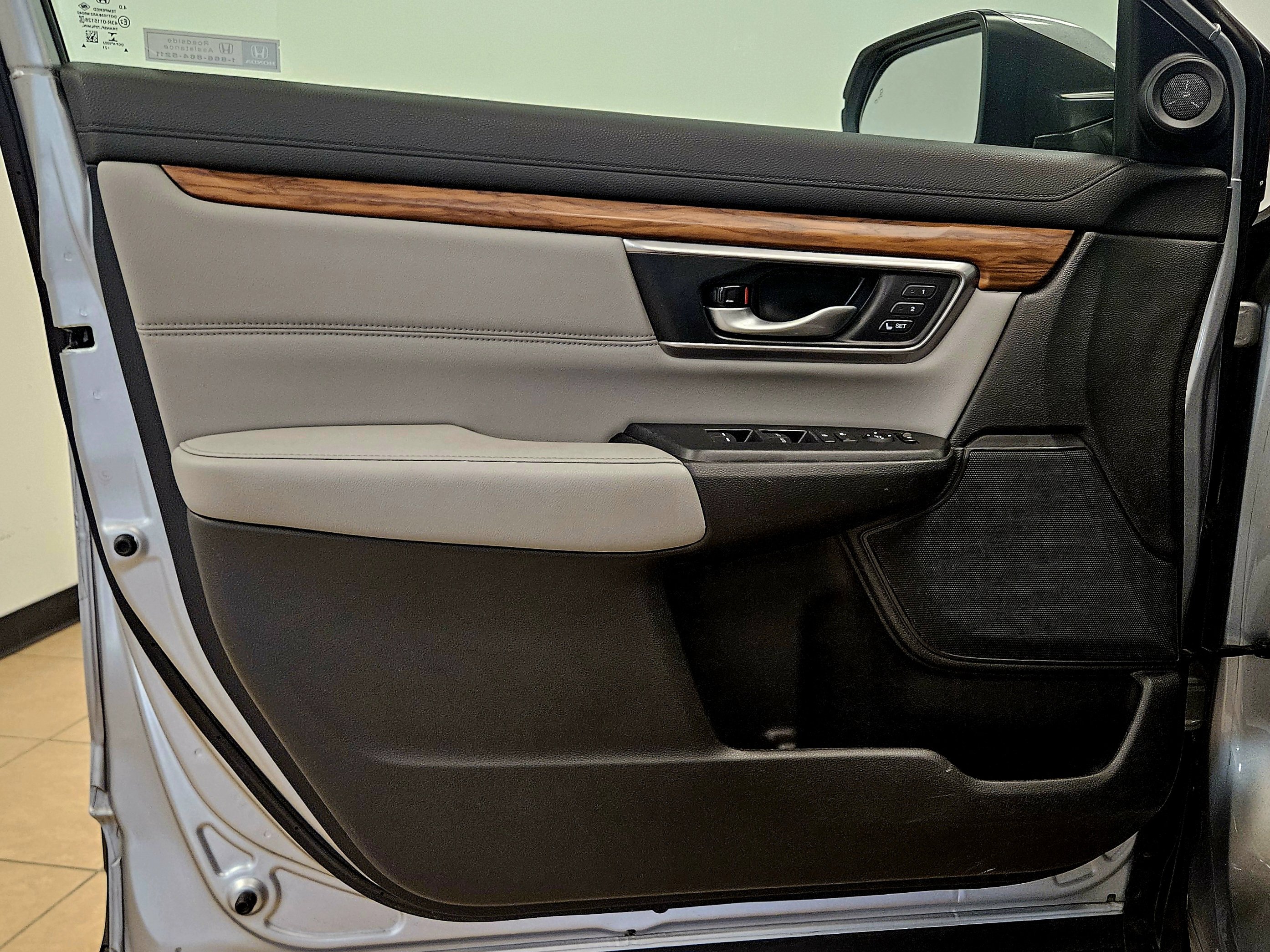 Used 2021 Honda CR-V EX-L image 12