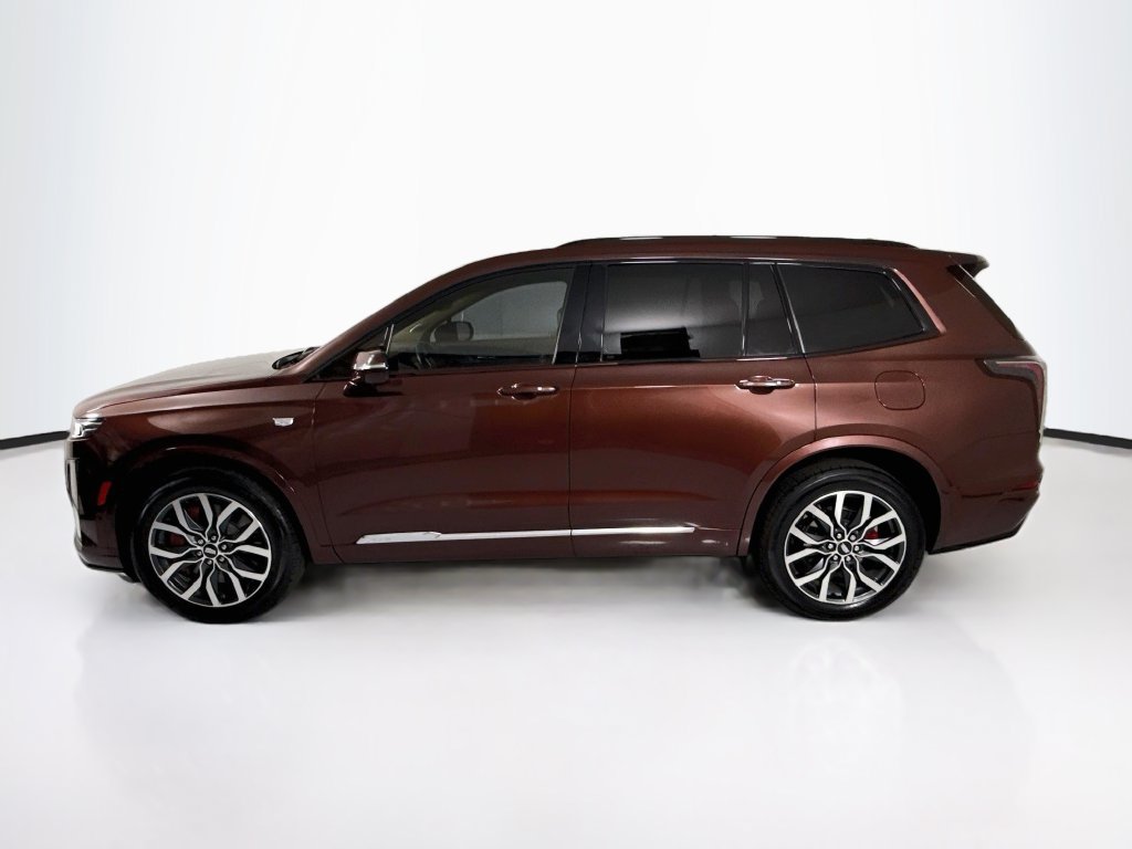 Used 2022 Cadillac XT6 Sport w/ Platinum Package AWD/4WD image 8