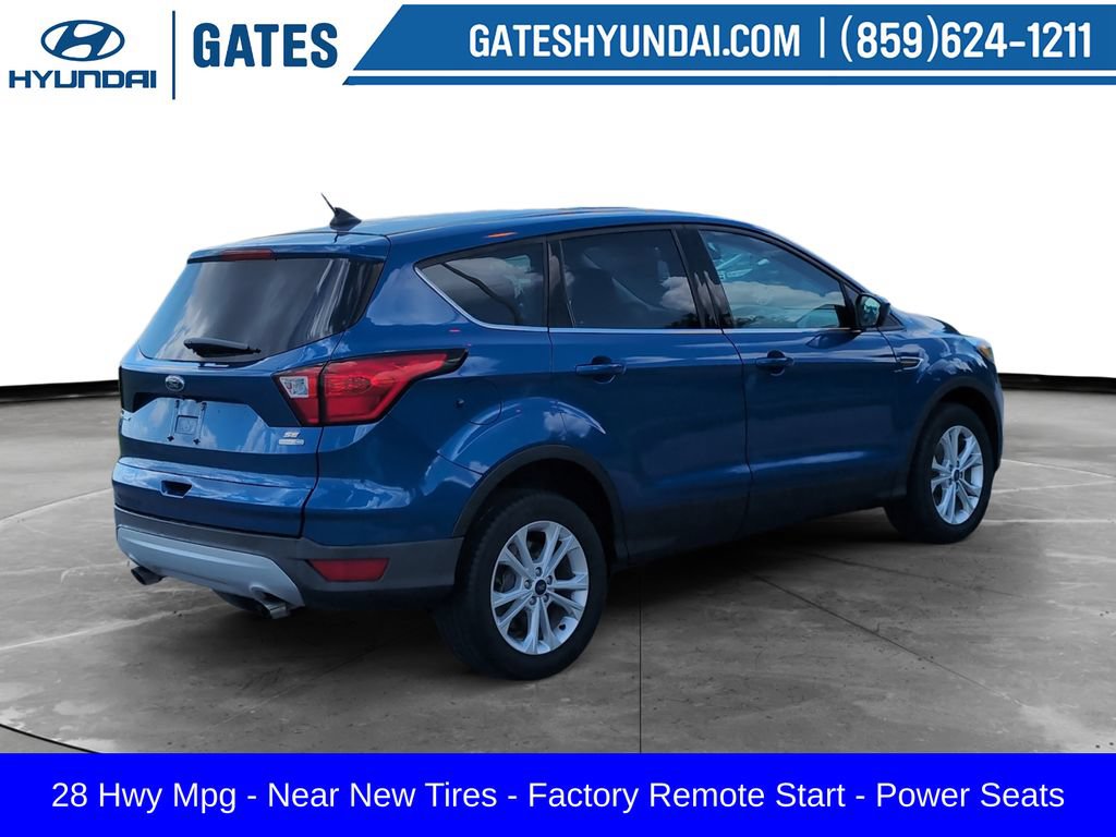 Used 2019 Ford Escape SE AWD/4WD image 2