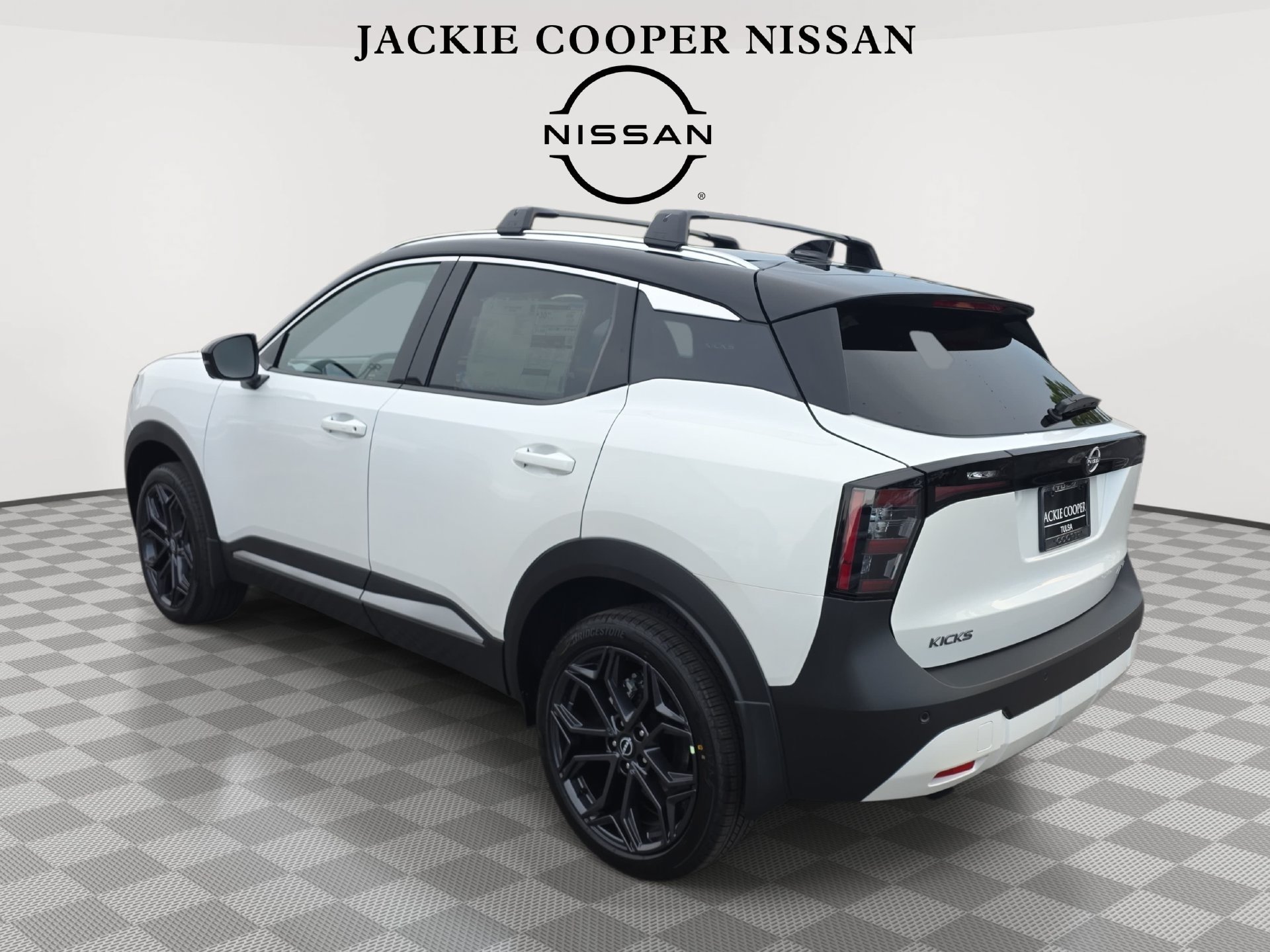 New 2027 Nissan Kicks SR w/ SR Premium Package AWD/4WD image 7