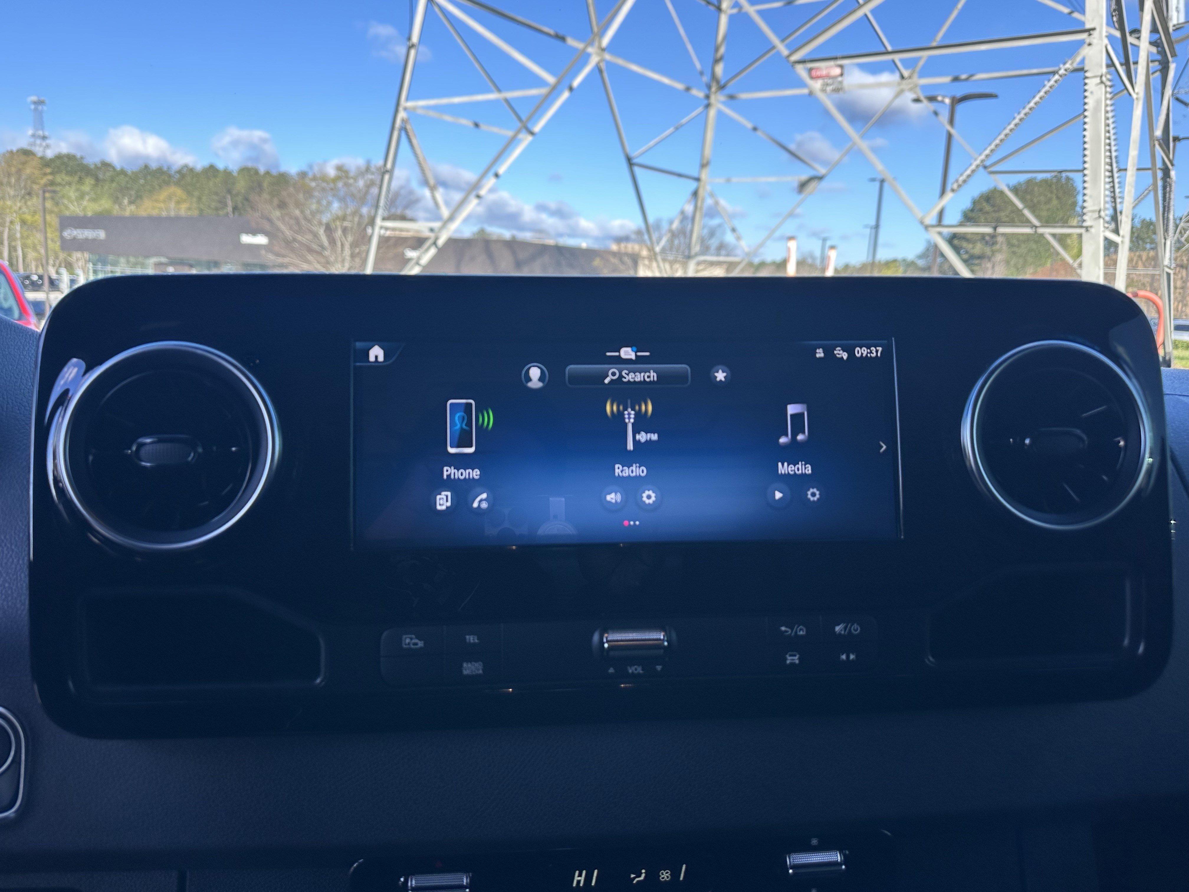 Used 2025 Mercedes-Benz Sprinter 3500 image 24