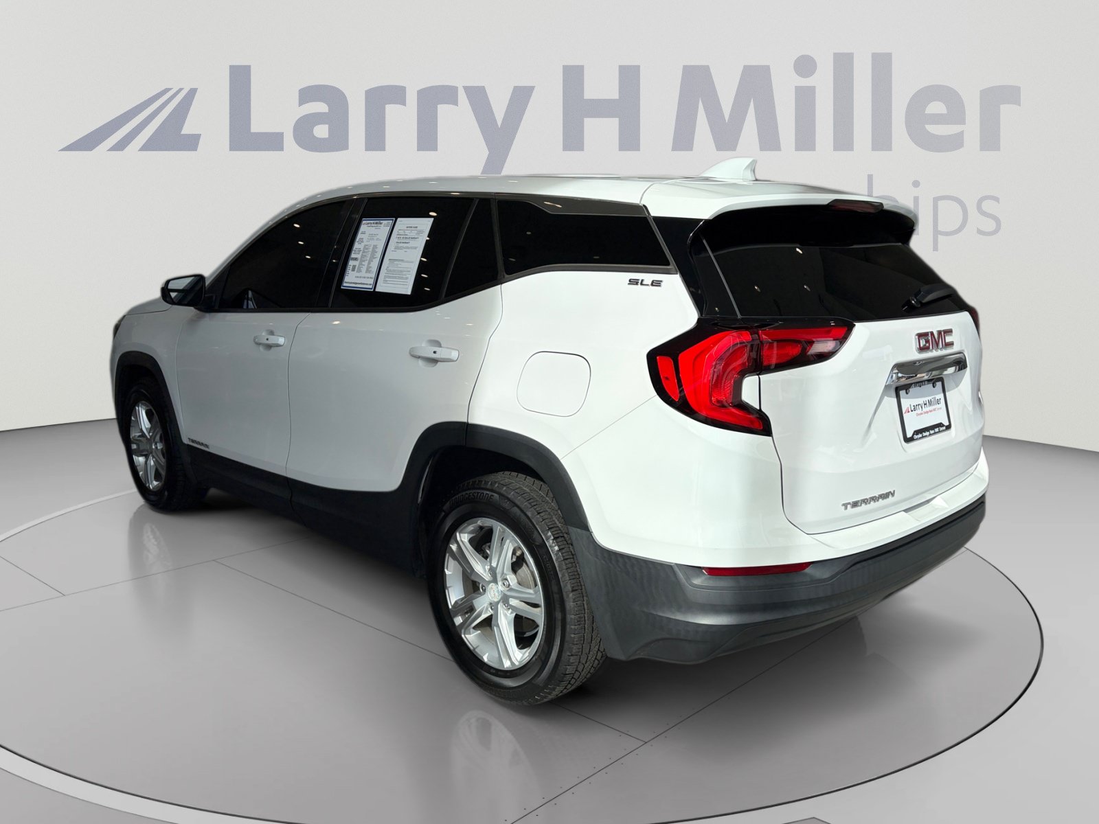 Used 2018 GMC Terrain SLE FWD image 3